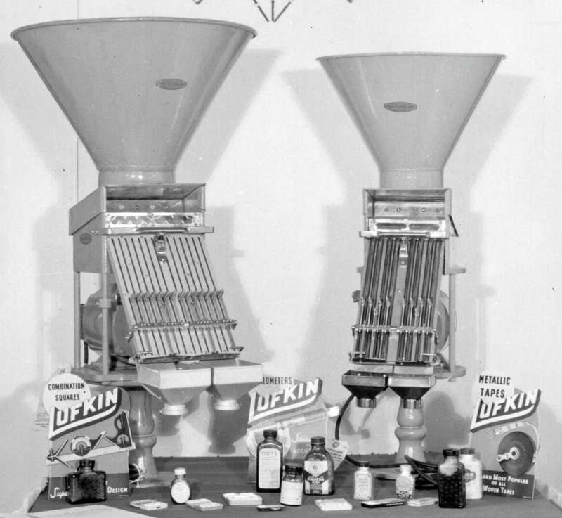 John W Ayers & Son, Counting/Filling Machines - detail