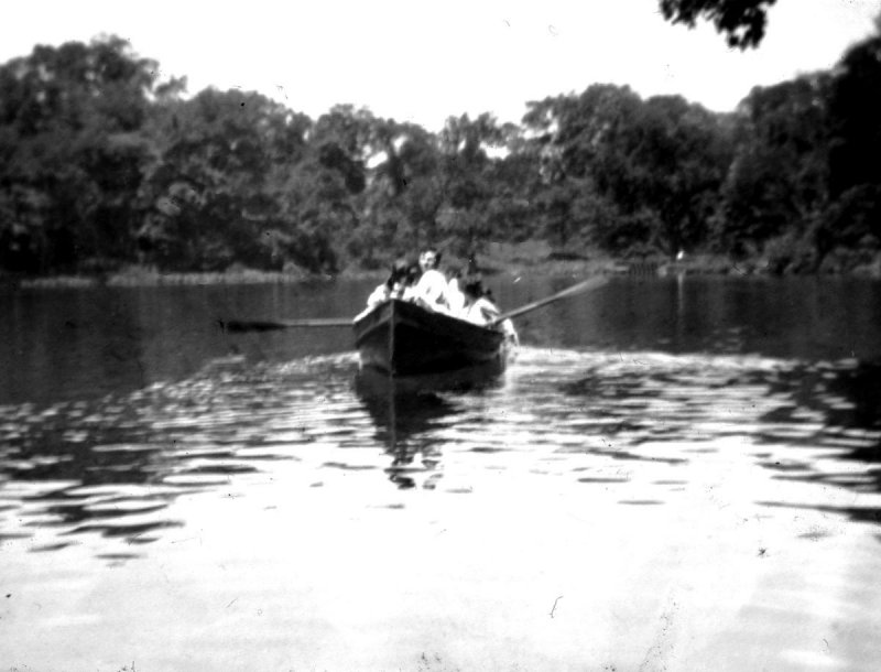 Boating on Davies Pond